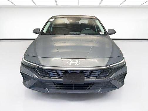 Ecotronic Gray 2024 Hyundai ELANTRA SEL