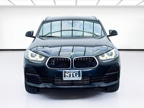 2023 BMW X2 sDrive28i