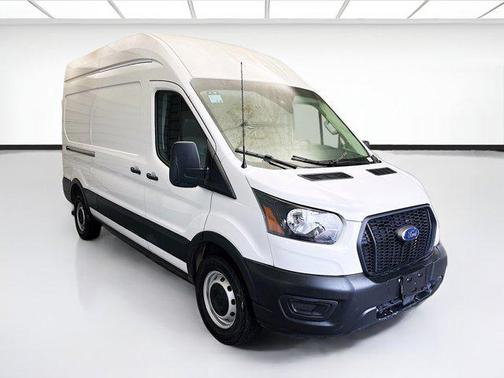 2022 Ford Transit-250 Base