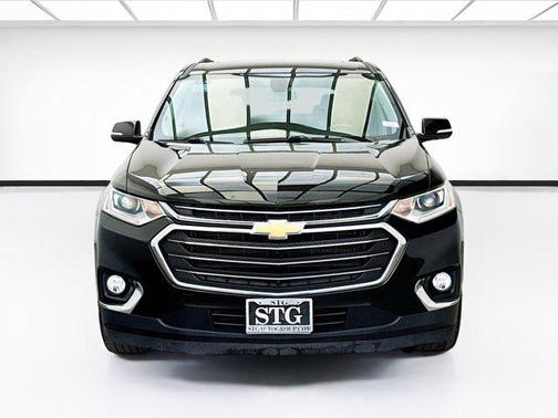 Mosaic Black Metallic 2019 Chevrolet Traverse LT Leather