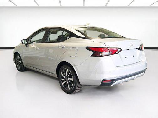 Brilliant Silver Metallic 2025 Nissan Versa 1.6 SV