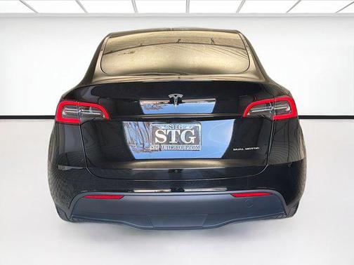 Solid Black 2024 Tesla Model Y Long Range Dual Motor All-Wheel Drive