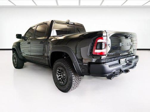 Diamond Black Crystal Pearlcoat 2022 RAM 1500 TRX