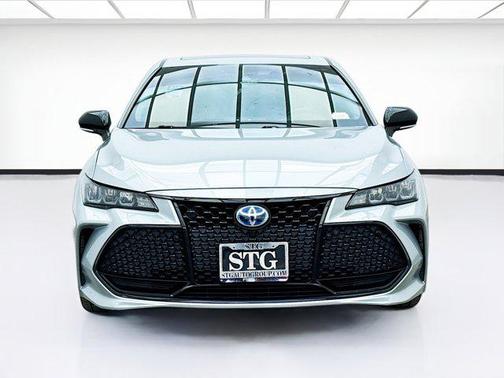 2019 Toyota Avalon Hybrid XSE