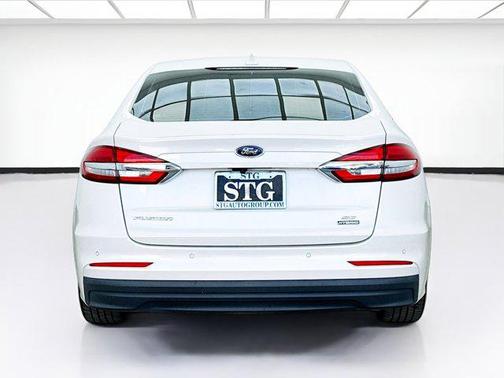 2020 Ford Fusion Hybrid SE