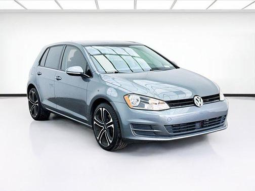 2017 Volkswagen Golf 