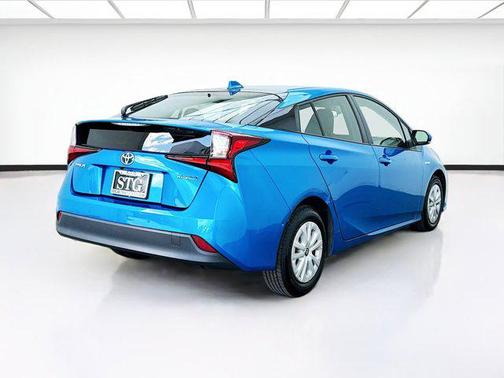 2022 Toyota Prius L