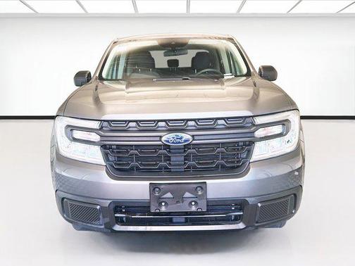 Carbonized Gray Metallic 2023 Ford Maverick XL
