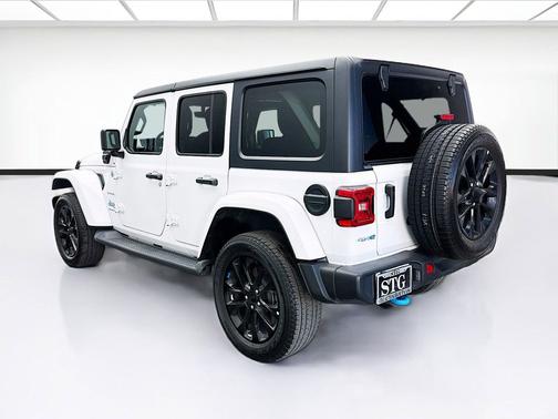 Bright White Clearcoat 2023 Jeep Wrangler 4xe Sahara