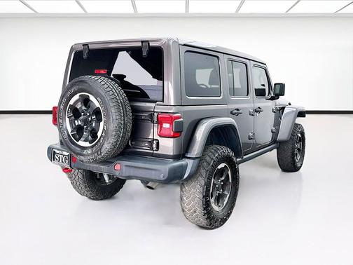 Granite Crystal Metallic Clearcoat 2019 Jeep Wrangler Unlimited Rubicon