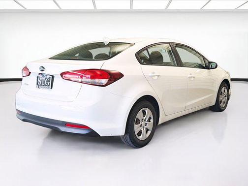 Clear White 2018 Kia Forte LX