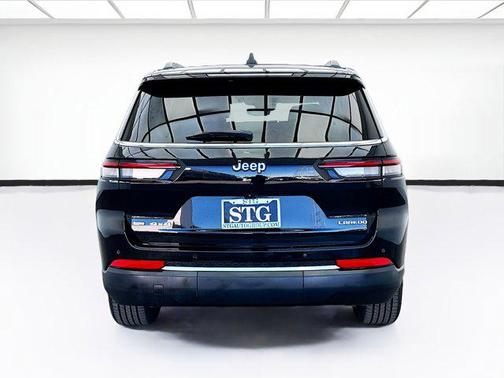 2022 Jeep Grand Cherokee L Laredo