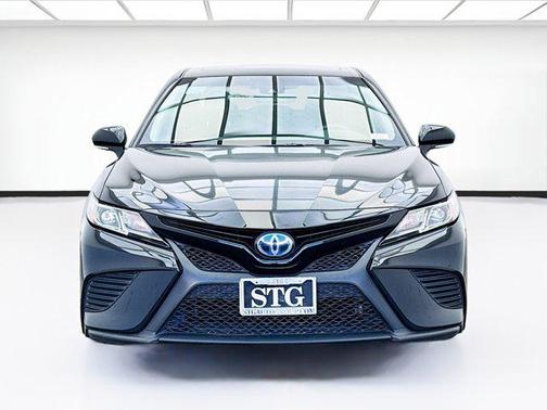 2018 Toyota Camry Hybrid SE
