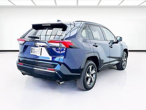 2023 Toyota RAV4 Prime SE