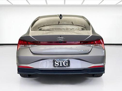 2022 Hyundai ELANTRA HEV Blue