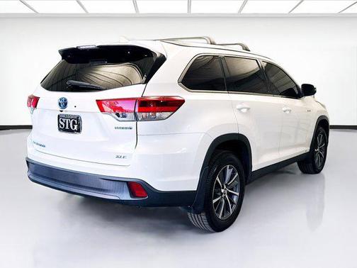2019 Toyota Highlander Hybrid XLE