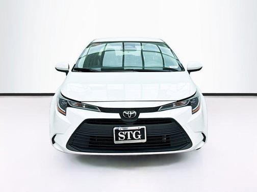Ice Cap 2023 Toyota Corolla LE
