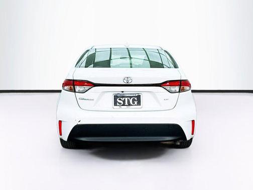 Ice Cap 2023 Toyota Corolla LE