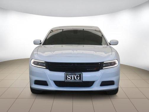 Photo 3 of 31 of 2020 Dodge Charger SXT
