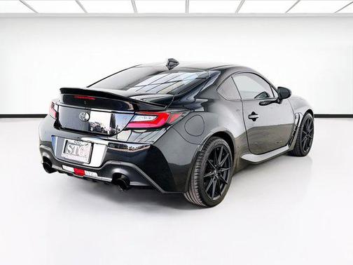 Raven 2024 Toyota GR86 Premium