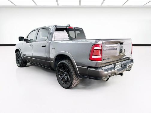 Granite Crystal Metallic Clearcoat 2019 RAM 1500 Laramie
