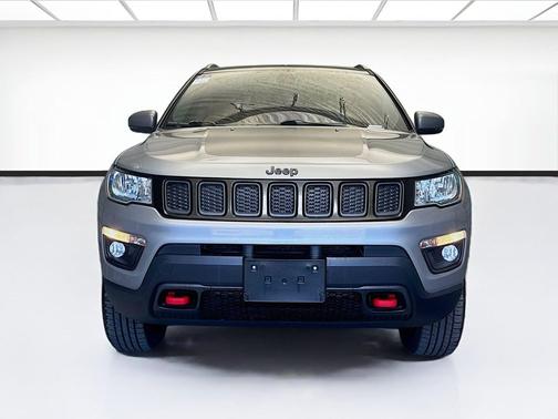 Billet Silver Metallic Clearcoat 2020 Jeep Compass Trailhawk
