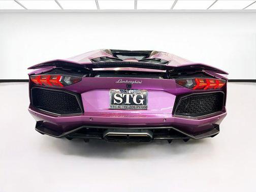 2016 Lamborghini Aventador LP700-4