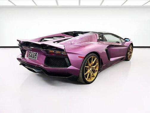 2016 Lamborghini Aventador LP700-4