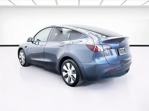 Deep Blue Metallic 2023 Tesla Model Y Long Range Dual Motor All-Wheel Drive