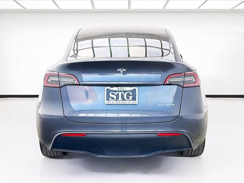 Deep Blue Metallic 2023 Tesla Model Y Long Range Dual Motor All-Wheel Drive