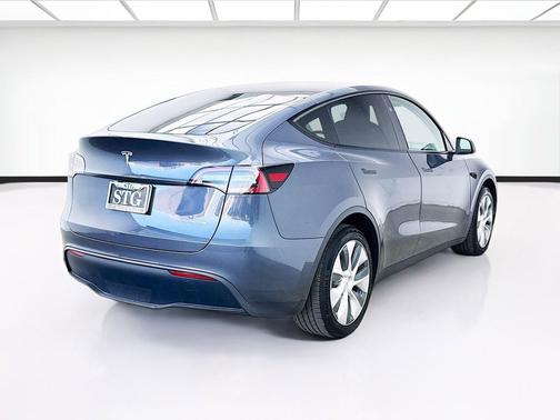 Deep Blue Metallic 2023 Tesla Model Y Long Range Dual Motor All-Wheel Drive