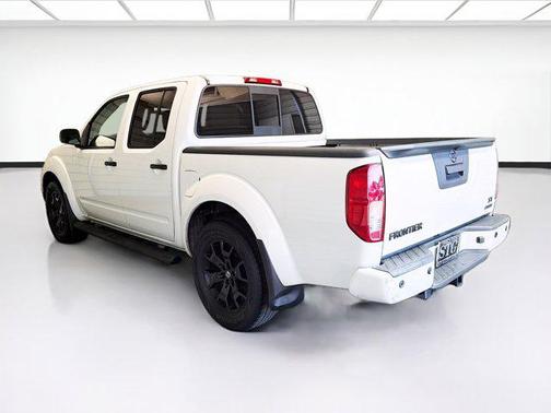 Glacier White 2021 Nissan Frontier SV