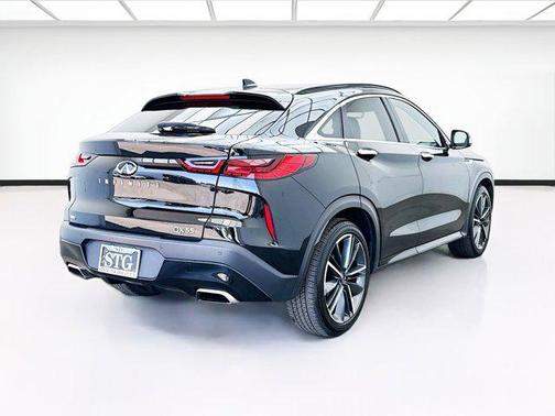 2024 INFINITI QX55 LUXE