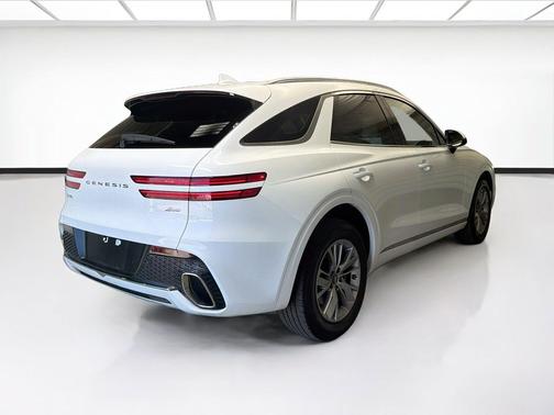 Uyuni White 2023 Genesis GV70 2.5T AWD