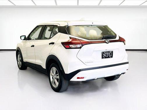 2023 Nissan Kicks S