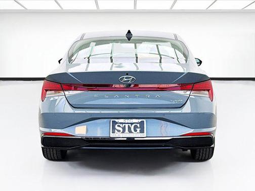 2023 Hyundai ELANTRA HEV Limited