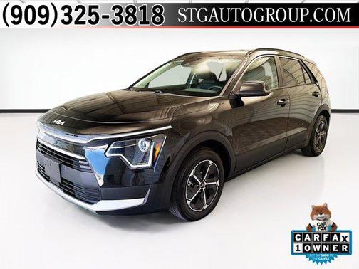 Aurora Black 2024 Kia Niro EX