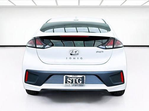 2020 Hyundai IONIQ Plug-In Hybrid SE