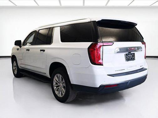 2022 GMC Yukon XL SLT