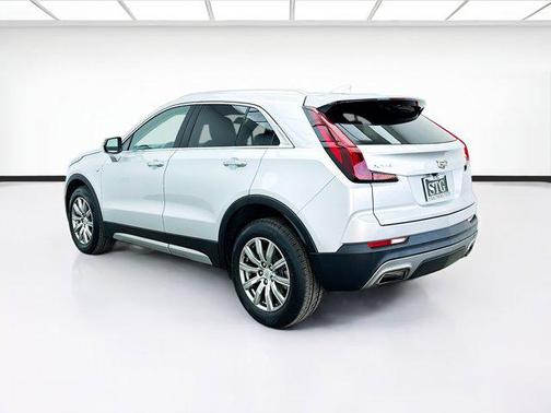 2022 Cadillac XT4 Premium Luxury