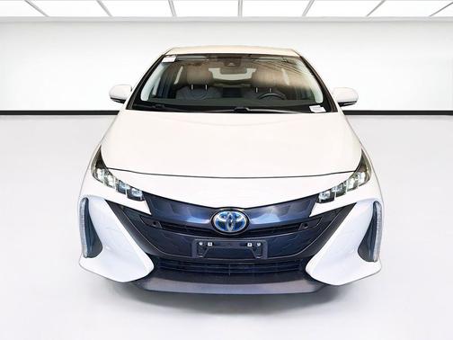 Classic Silver Metallic 2023 Toyota Corolla LE