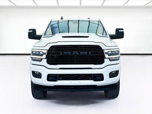 2023 RAM 2500 Laramie Crew Cab 4x4 6'4' Box