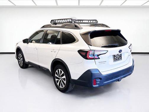2021 Subaru Outback Base