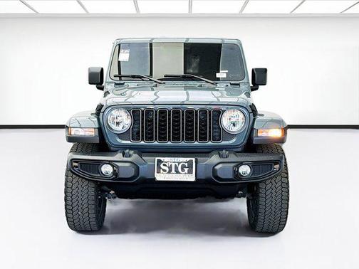 2025 Jeep Gladiator Nighthawk