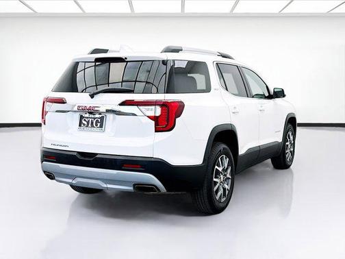 2023 GMC Acadia FWD SLT