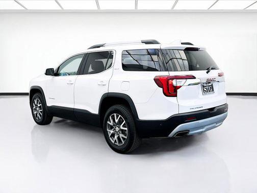 2023 GMC Acadia FWD SLT