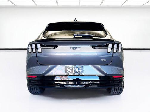 2023 Ford Mustang Mach-E California Route 1