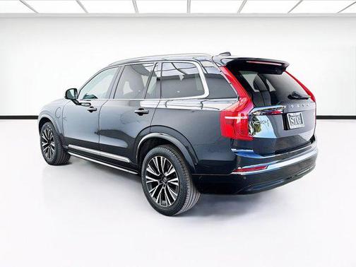 Onyx Black Metallic 2024 Volvo XC90 Recharge Plug-In Hybrid T8 Plus Bright Theme 7-Seater