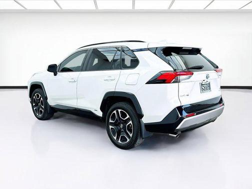 2023 Toyota RAV4 Hybrid SE