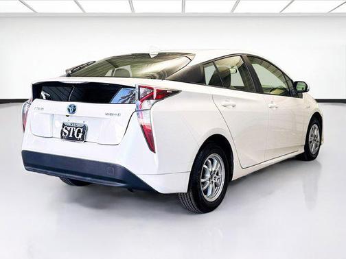 2016 Toyota Prius Two
